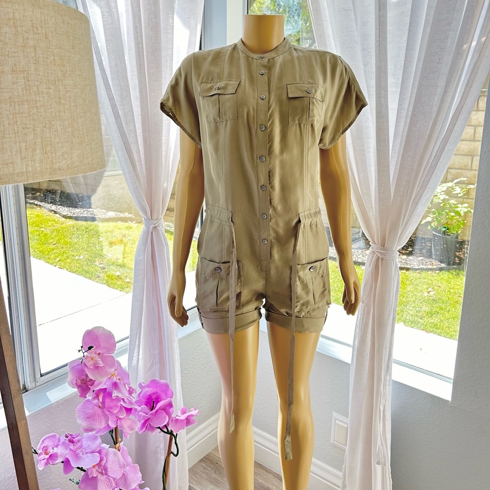 7 For All Manning Gray Silk Romper Size XS Short Sleeve Waist Tie Button Up